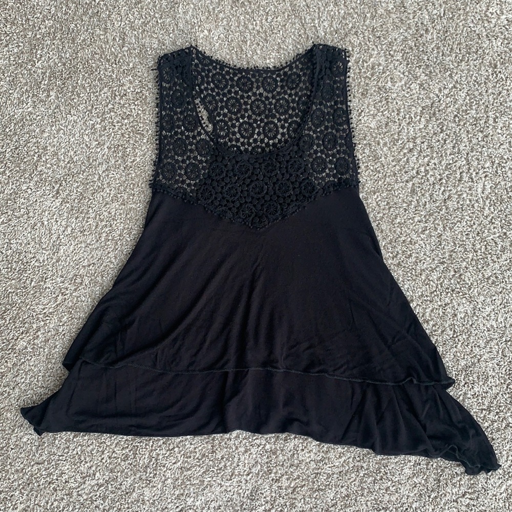 Black flowy crochet top